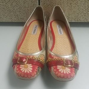 Steve Madden Womens Flats